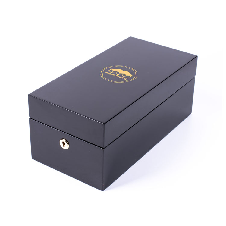 Wooden perfume presentation box